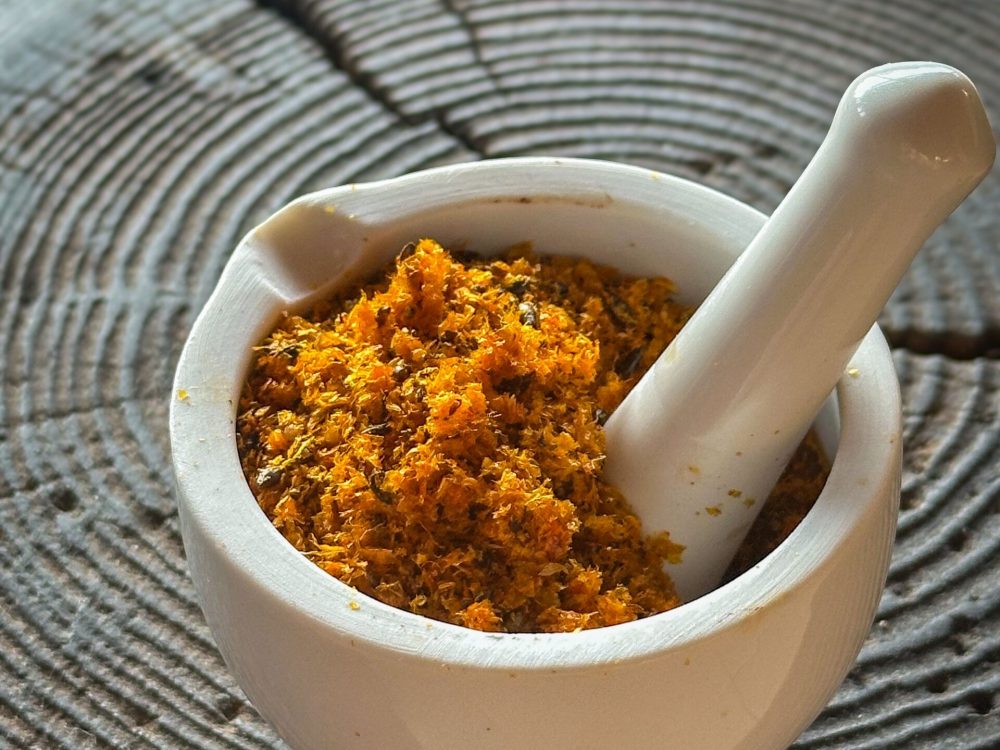 Coarsely ground sea buckthorn meal. Made from dried skins and seeds after juicing. Rich in fiber, color, and natural oils.
